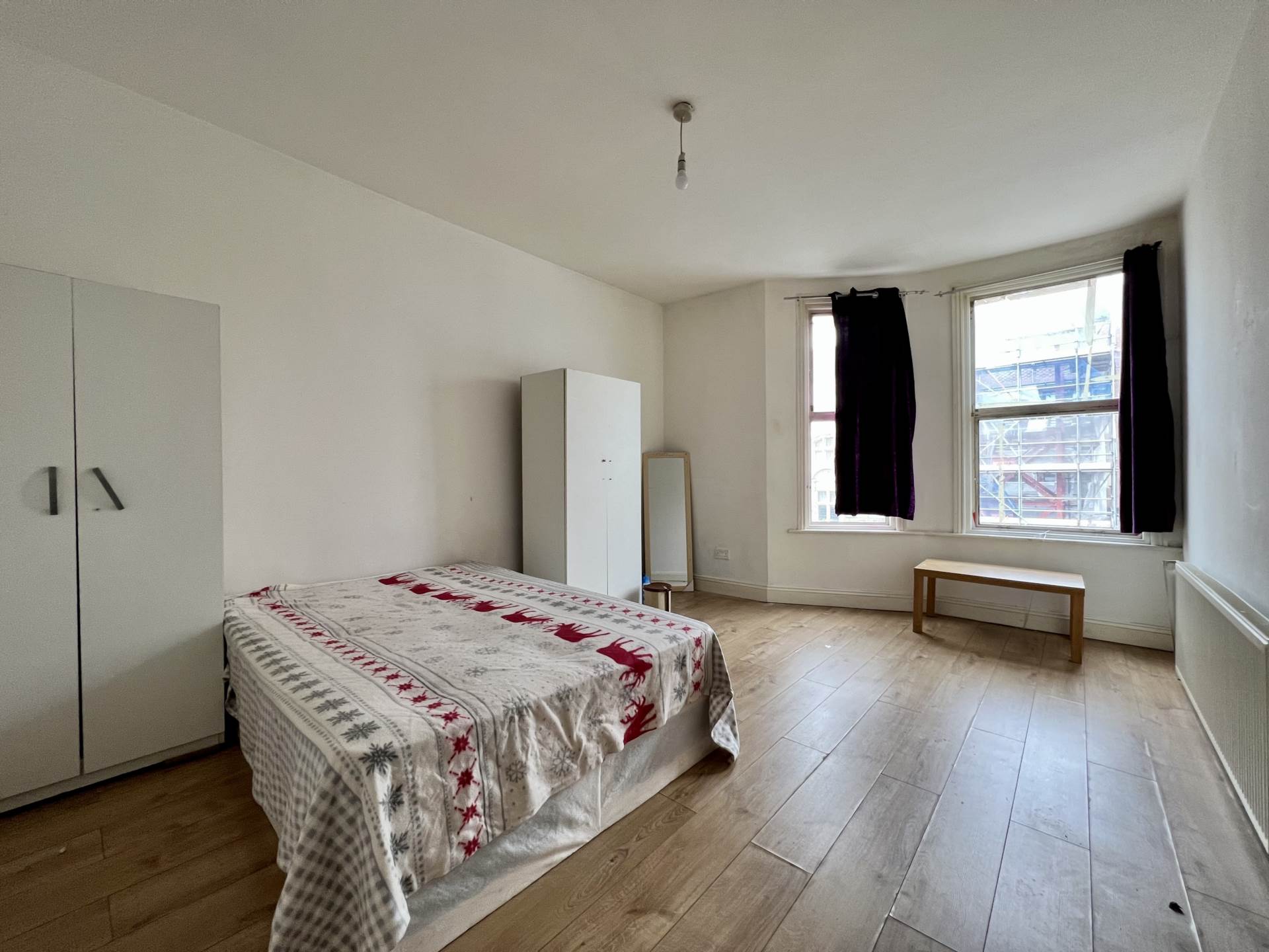 Barking Road, East Ham, E6 3BP, Image 1