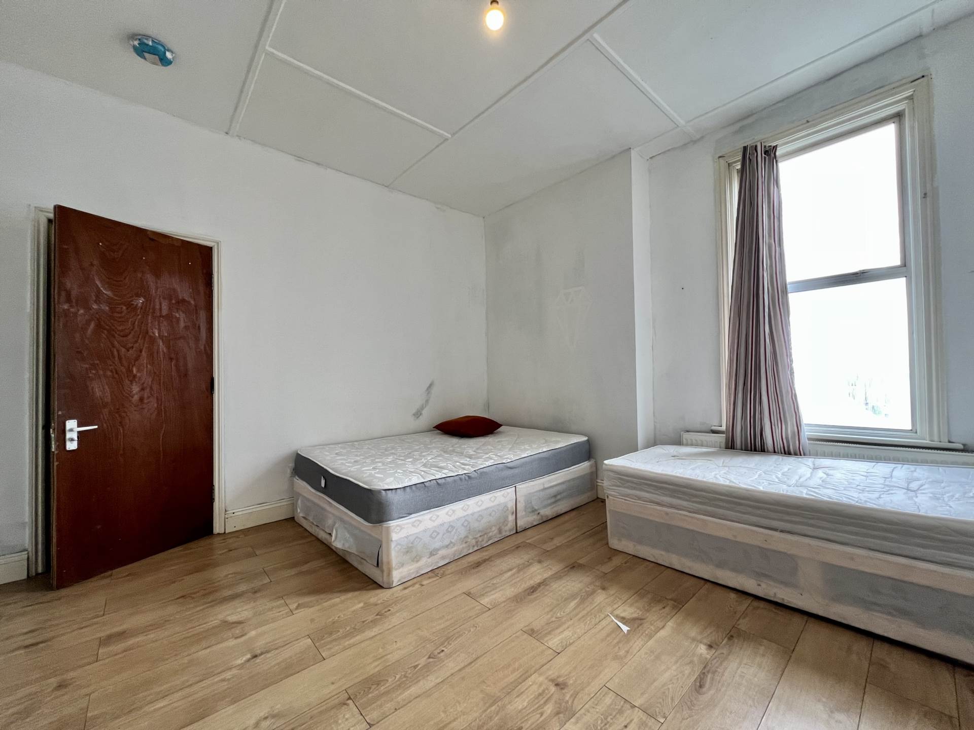 Barking Road, East Ham, E6 3BP, Image 5
