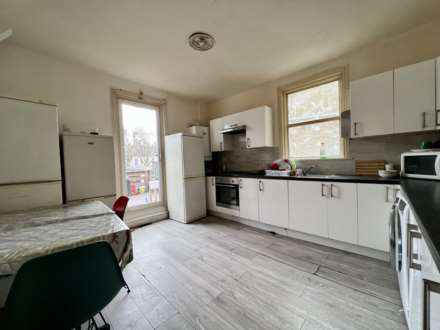 Barking Road, East Ham, E6 3BP, Image 10