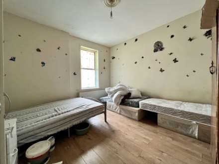 Barking Road, East Ham, E6 3BP, Image 4