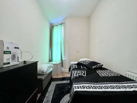 Barking Road, East Ham, E6 3BP, Image 6