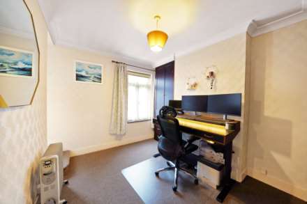 Worcester Road, Manor Park, E12, Image 9