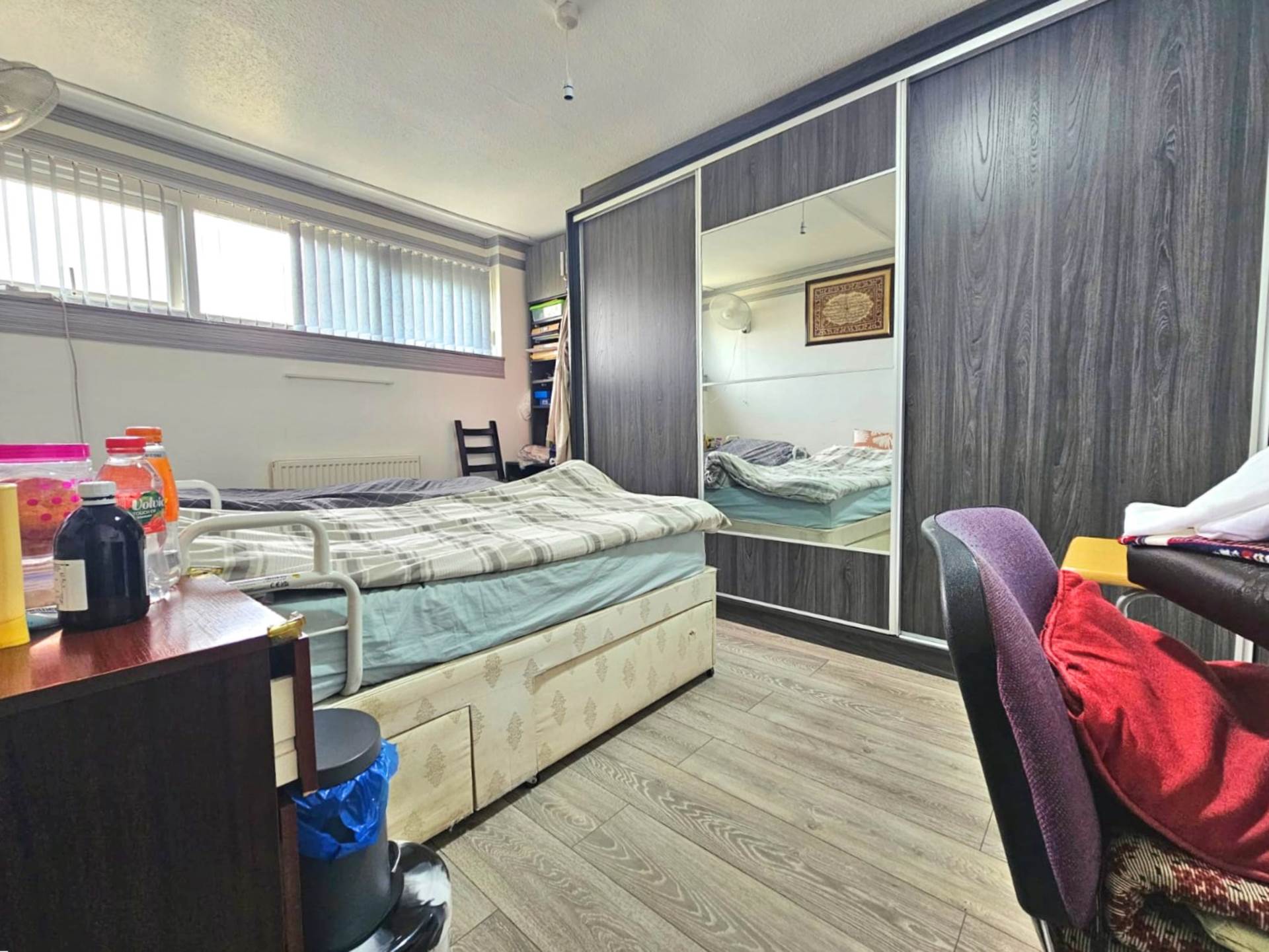 Warren Gardens, Stratford, E15, Image 9
