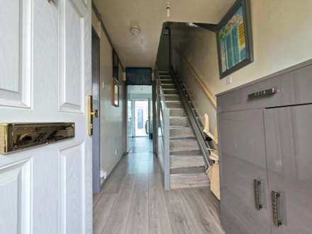 Warren Gardens, Stratford, E15, Image 2