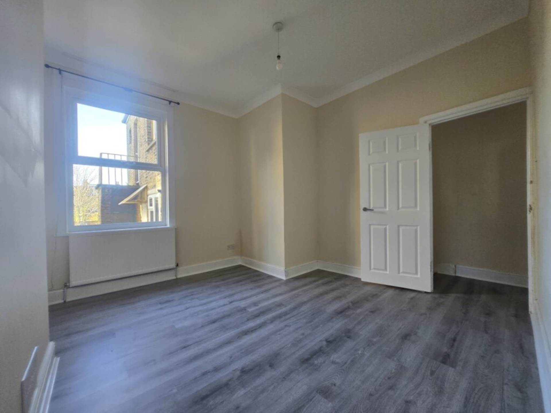 Albert Road, Leyton, E10, Image 9