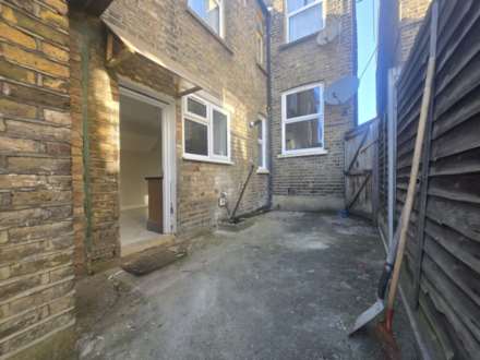 Albert Road, Leyton, E10, Image 11
