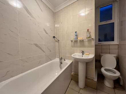 Albert Road, Leyton, E10, Image 6