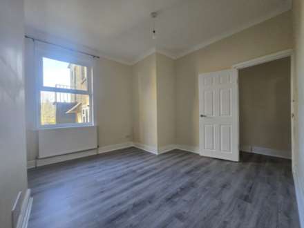 Albert Road, Leyton, E10, Image 9