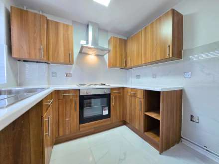 Broadoak Close, London, E4 9AX, Image 4
