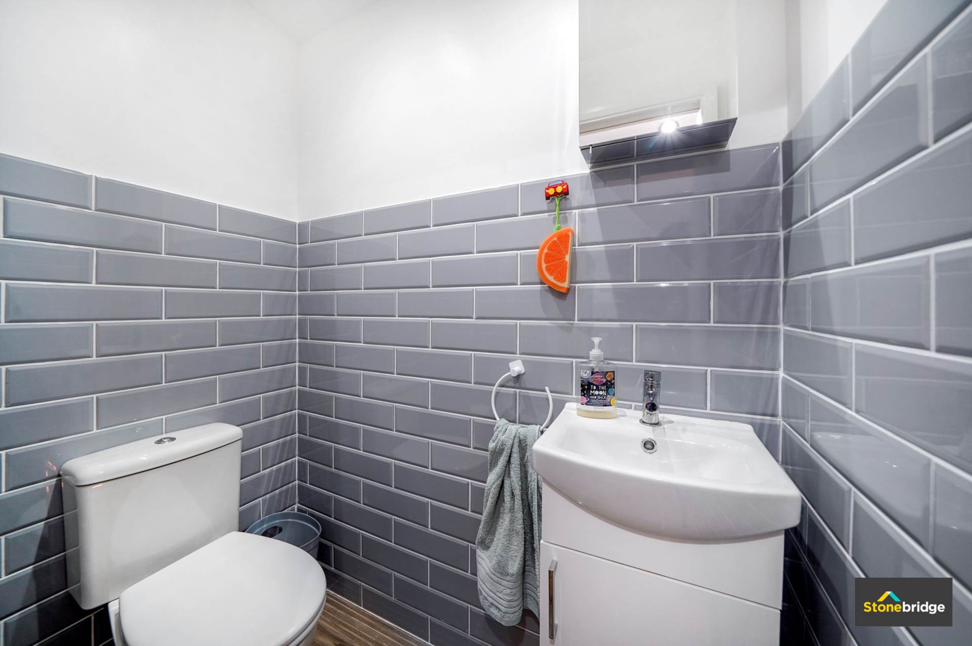 Coventry Close, Beckton, E6 5QT, Image 15
