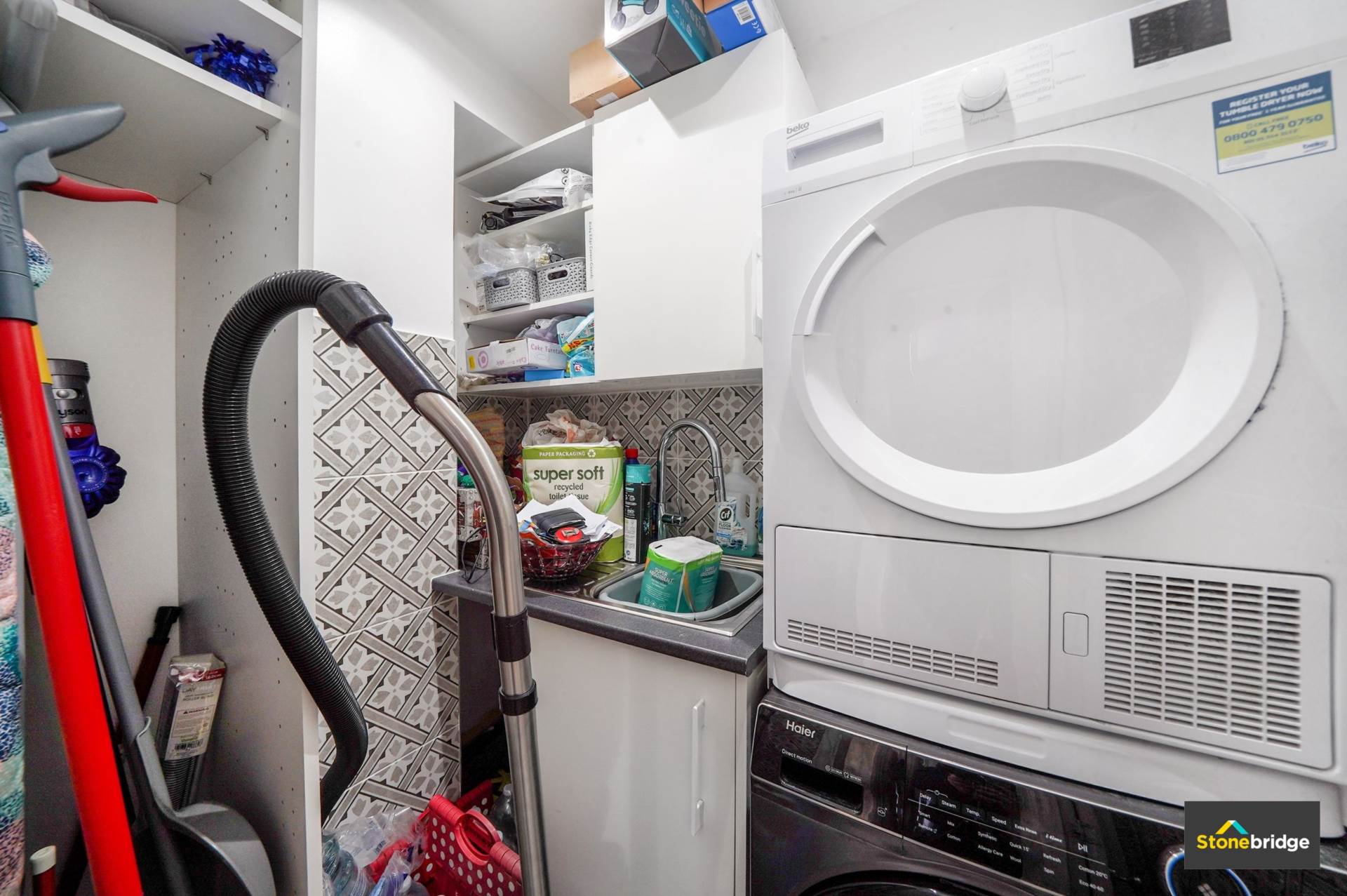 Coventry Close, Beckton, E6 5QT, Image 16