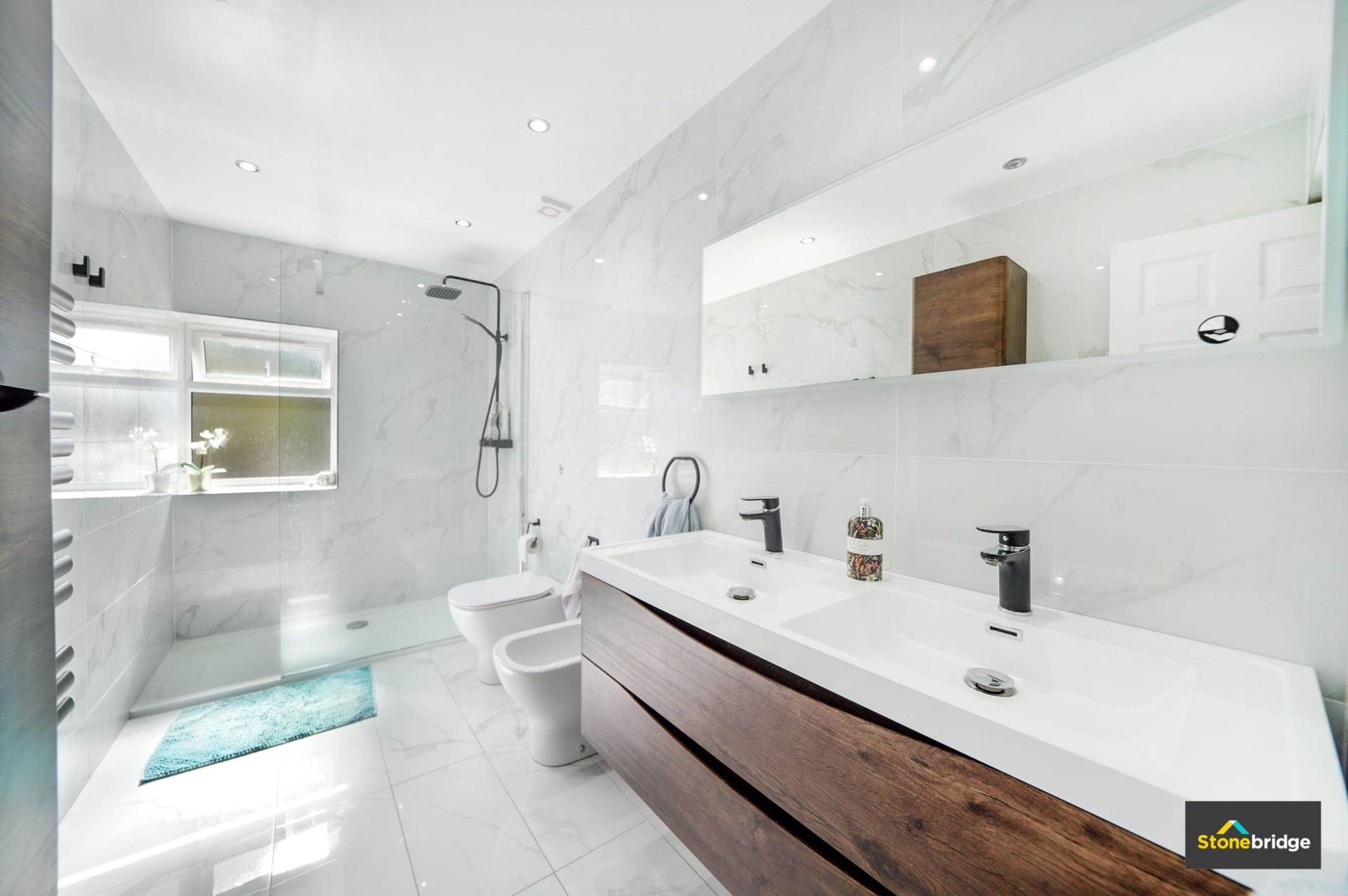 Coventry Close, Beckton, E6 5QT, Image 9
