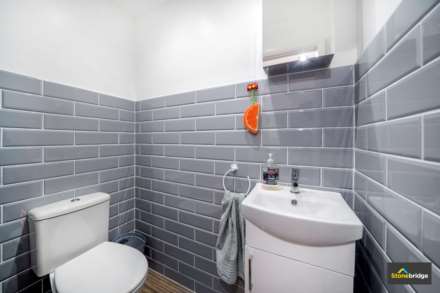 Coventry Close, Beckton, E6 5QT, Image 15