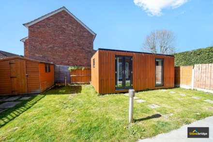 Coventry Close, Beckton, E6 5QT, Image 7