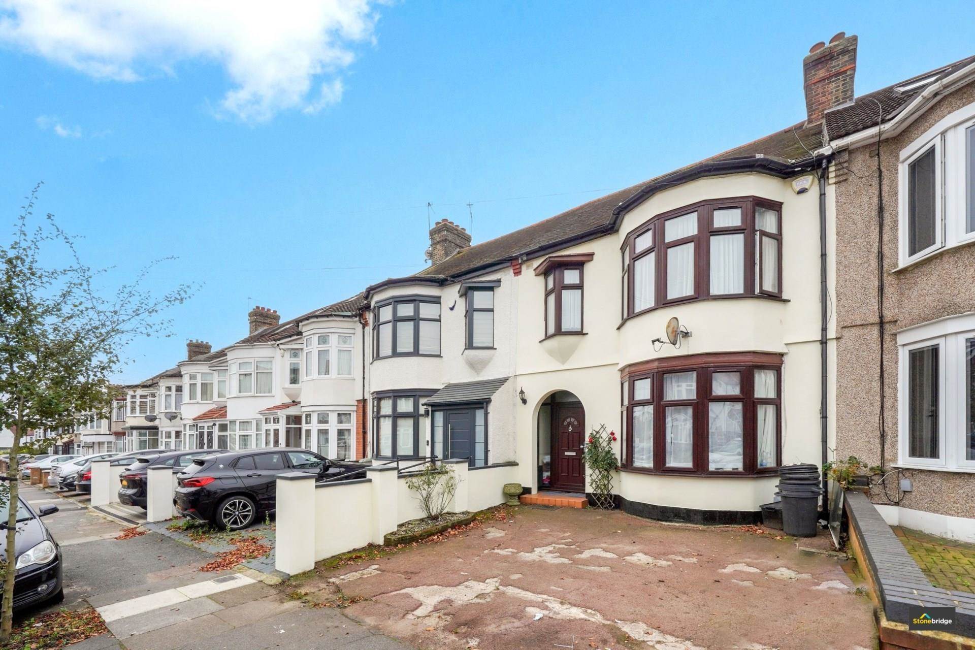 Grangeway Gardens, Redbridge, IG4, Image 1