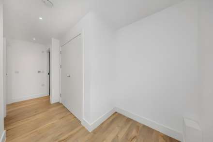 Kempton Mews, East Ham, E6 2BF, Image 8