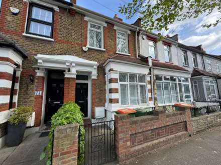 Pulleyns Avenue, East Ham, E6, Image 2