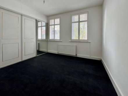 Pulleyns Avenue, East Ham, E6, Image 8