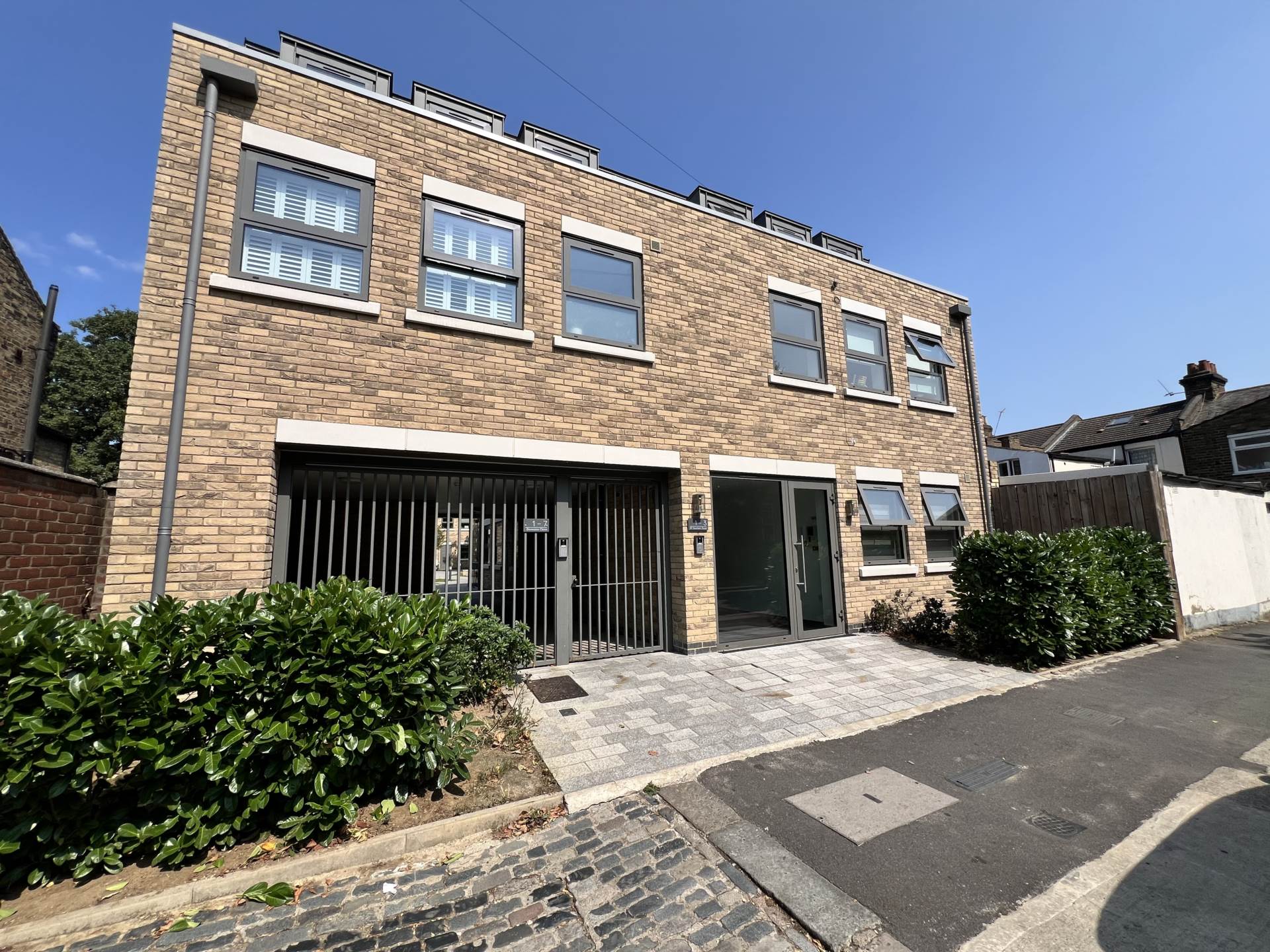 Southern Road, London, E13 9JD, Image 15