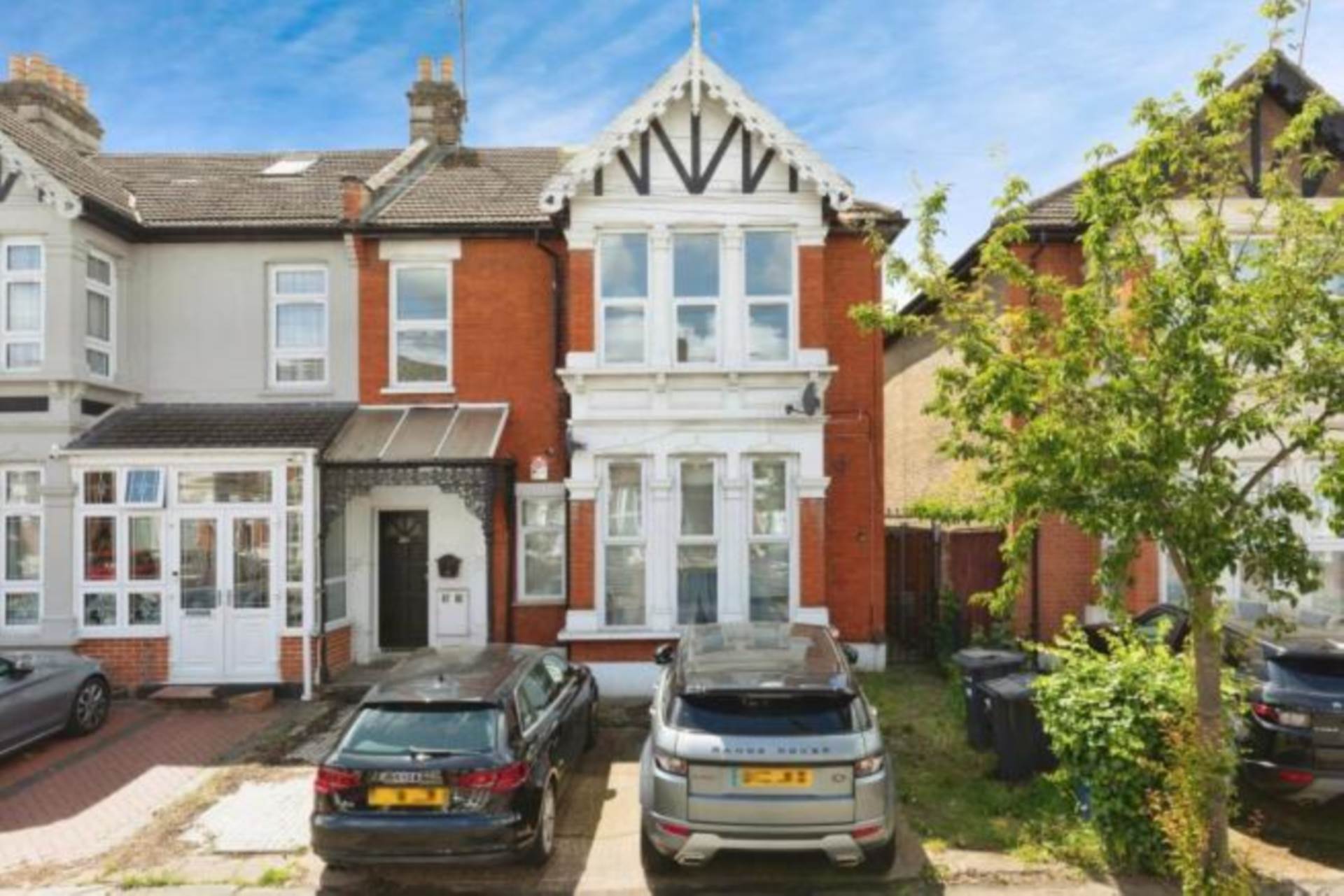 Warwick Gardens, Ilford, IG1 4LE, Image 1