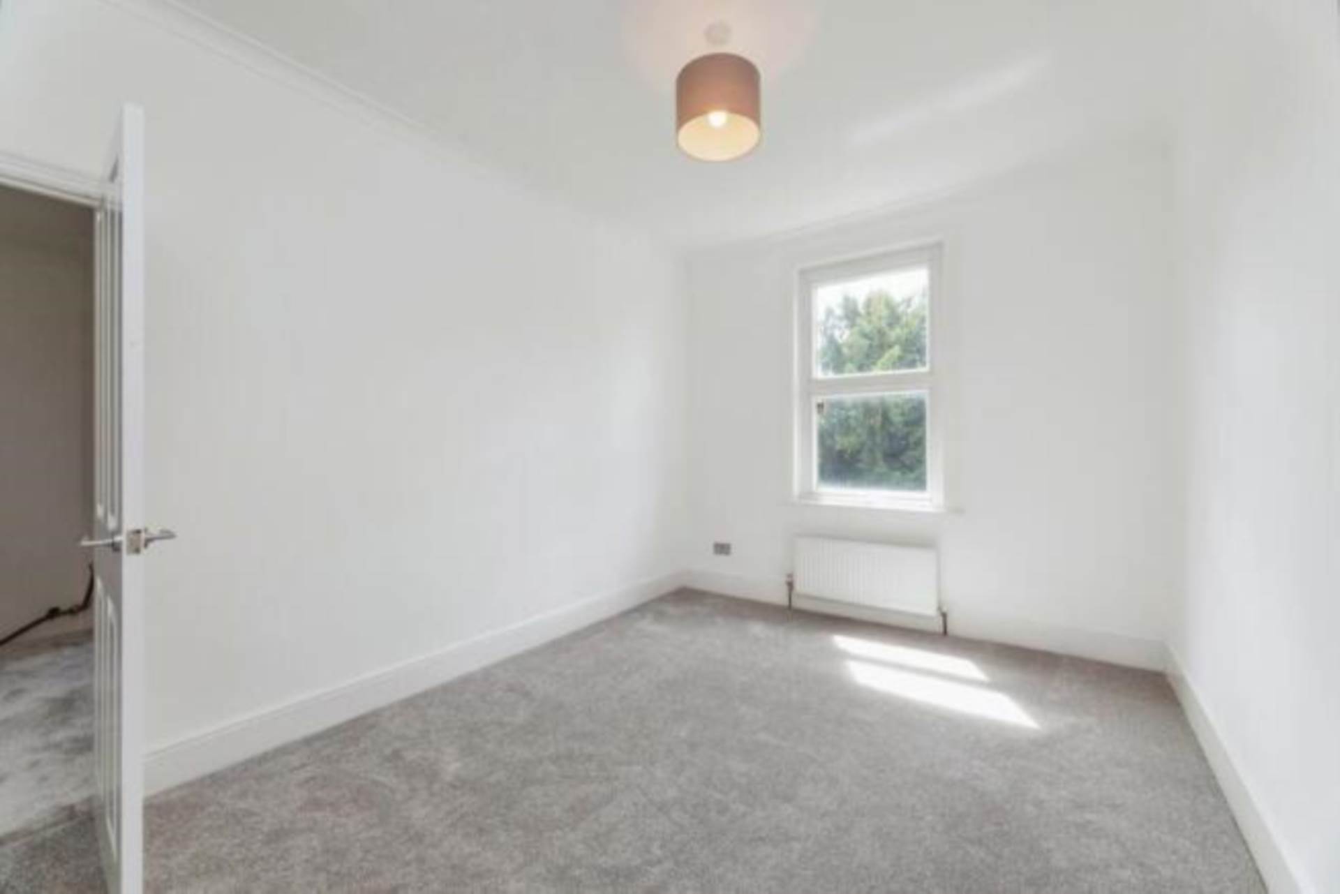 Warwick Gardens, Ilford, IG1 4LE, Image 5