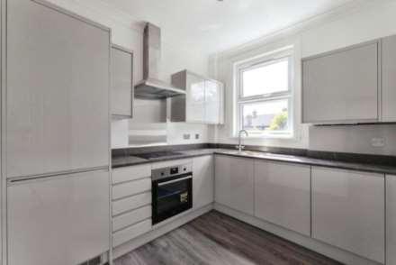 Warwick Gardens, Ilford, IG1 4LE, Image 2