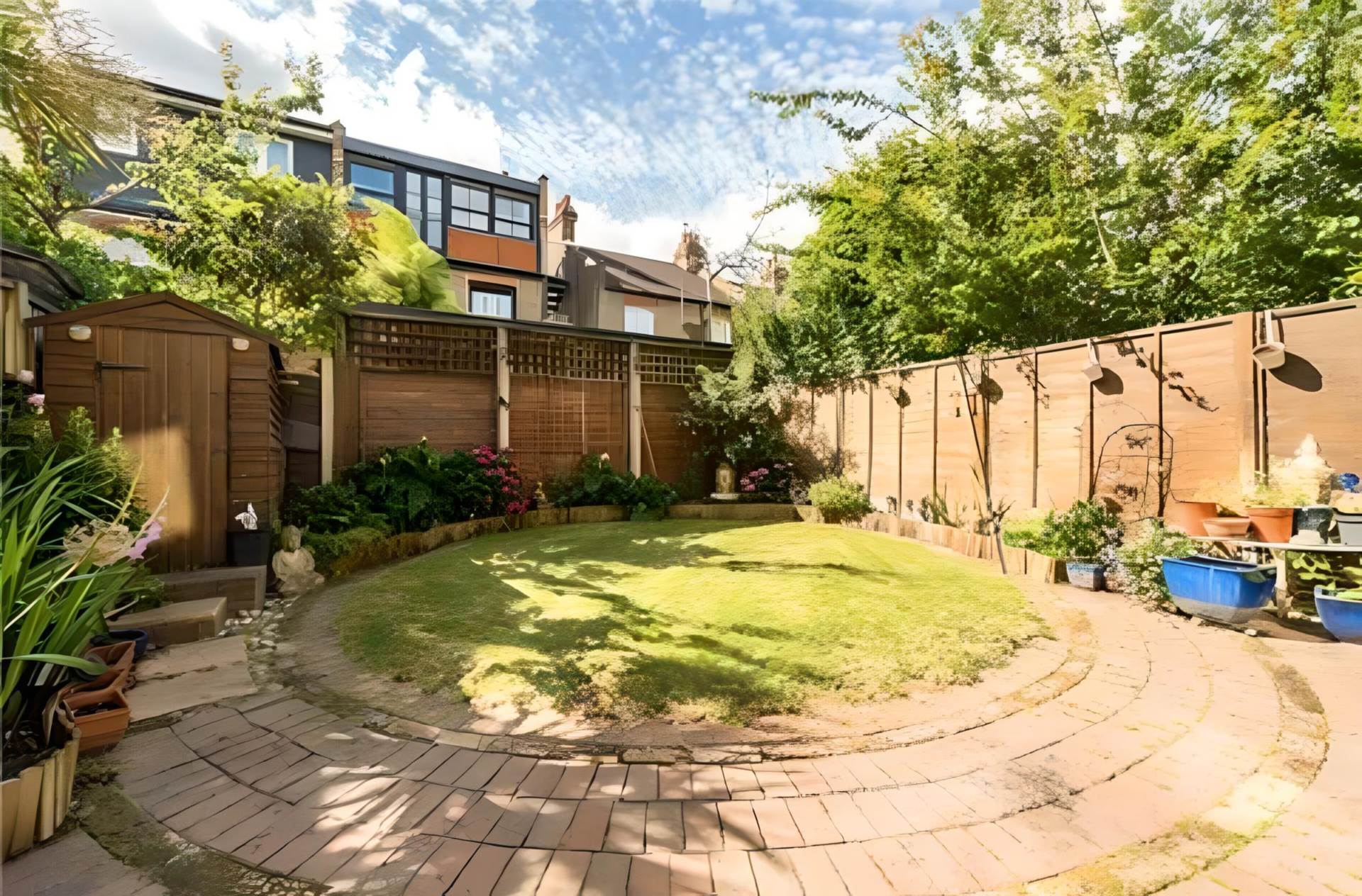 Fletcher Lane, Leyton, E10, Image 11