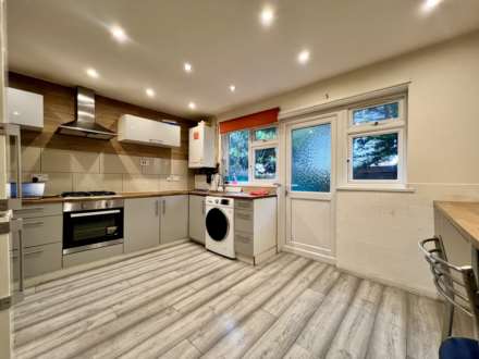 Atkinson Road, London, E16 3LR, Image 6
