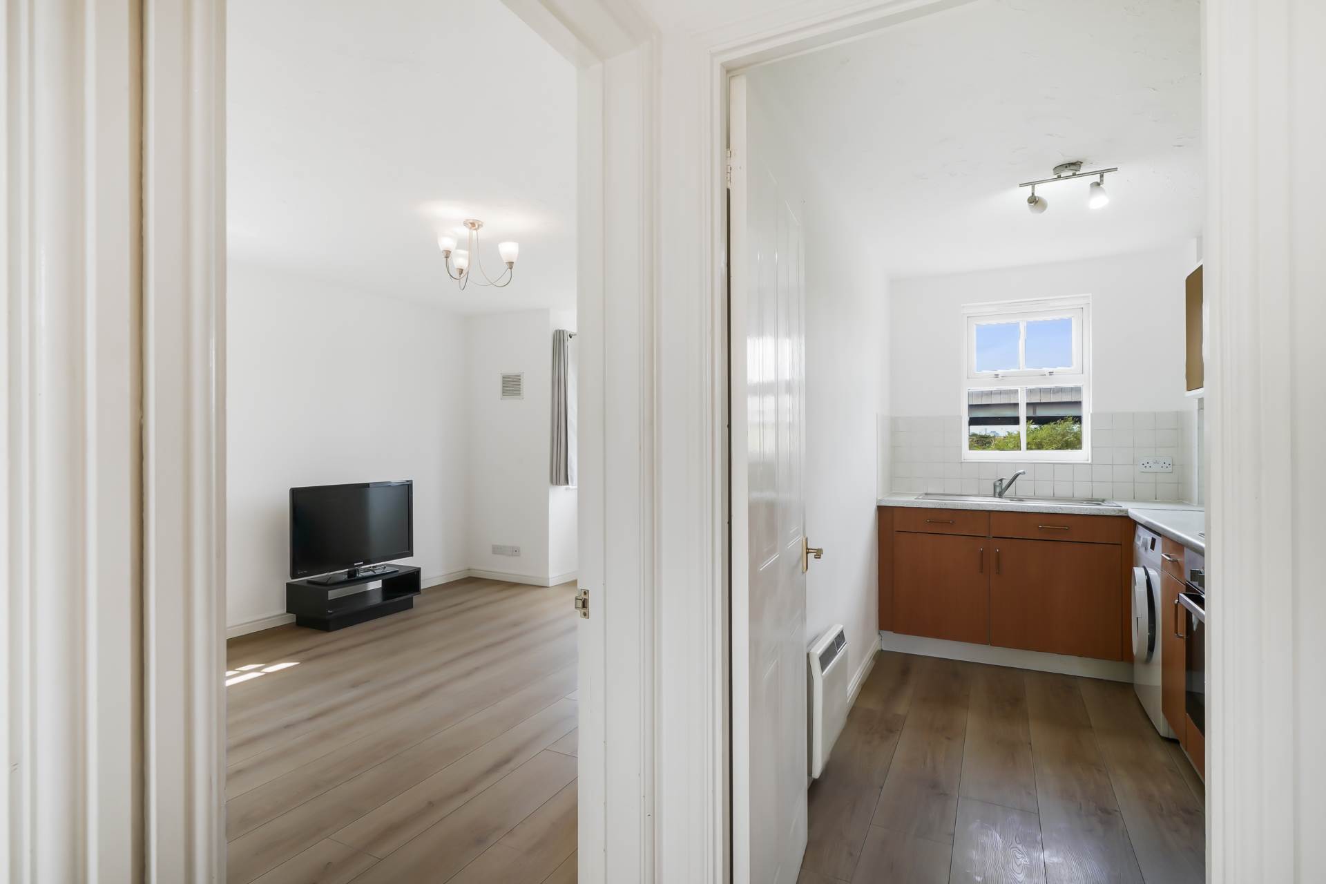 Rose Court, Ilford, IG1, Image 5