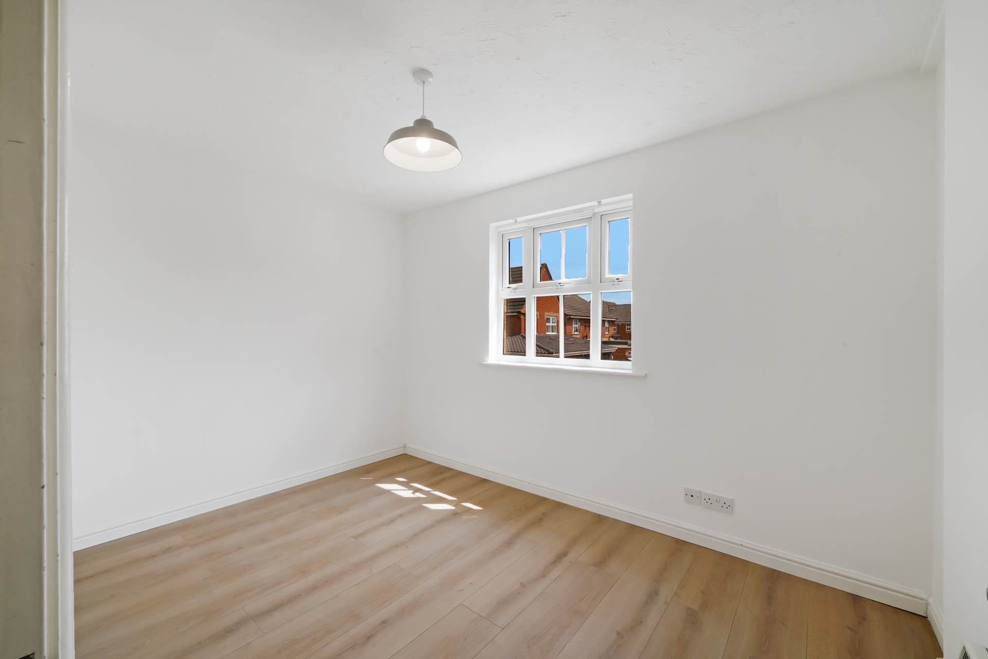 Rose Court, Ilford, IG1, Image 7