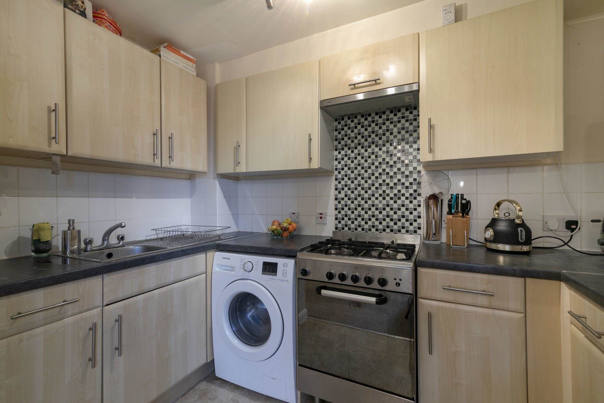 Redclyffe Road, London, E6, Image 5