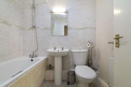 Redclyffe Road, London, E6, Image 10