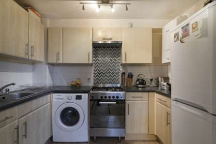 Redclyffe Road, London, E6, Image 4