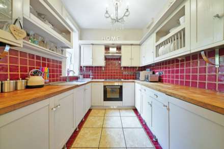 Fletcher Lane, Leyton, E10, Image 7