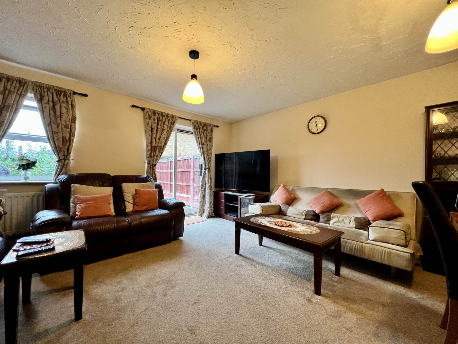 Cowleaze, Beckton, E6 6WX, Image 2