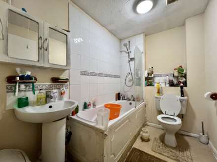 Cowleaze, Beckton, E6 6WX, Image 10