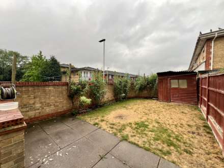 Cowleaze, Beckton, E6 6WX, Image 12