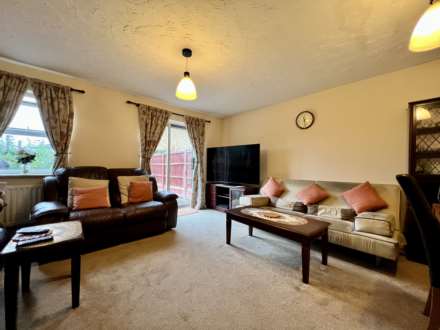 Cowleaze, Beckton, E6 6WX, Image 2