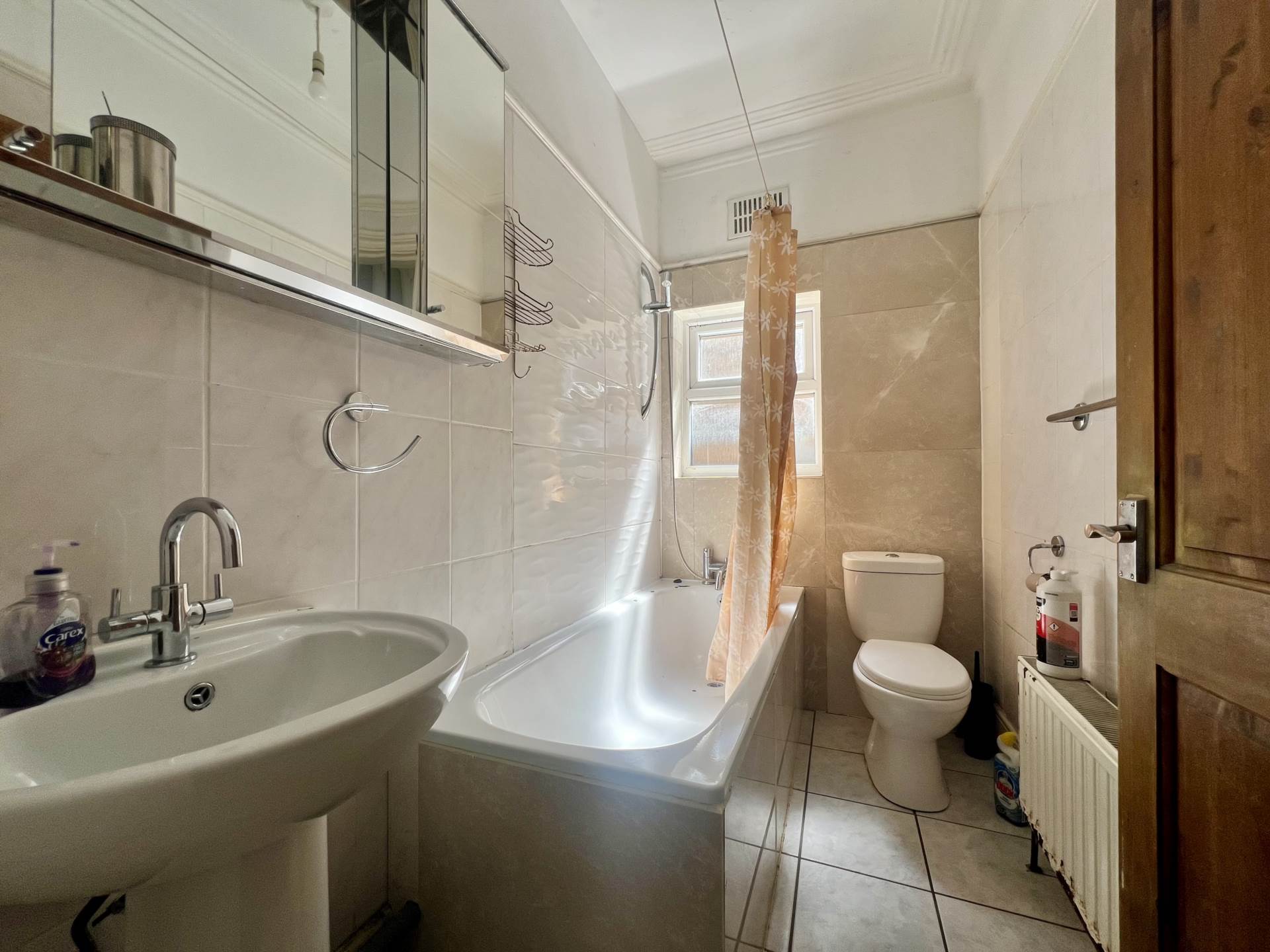 Kings Road, London, E11 1AT, Image 5