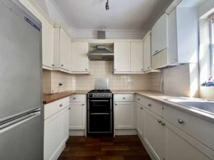 Kings Road, London, E11 1AT, Image 4