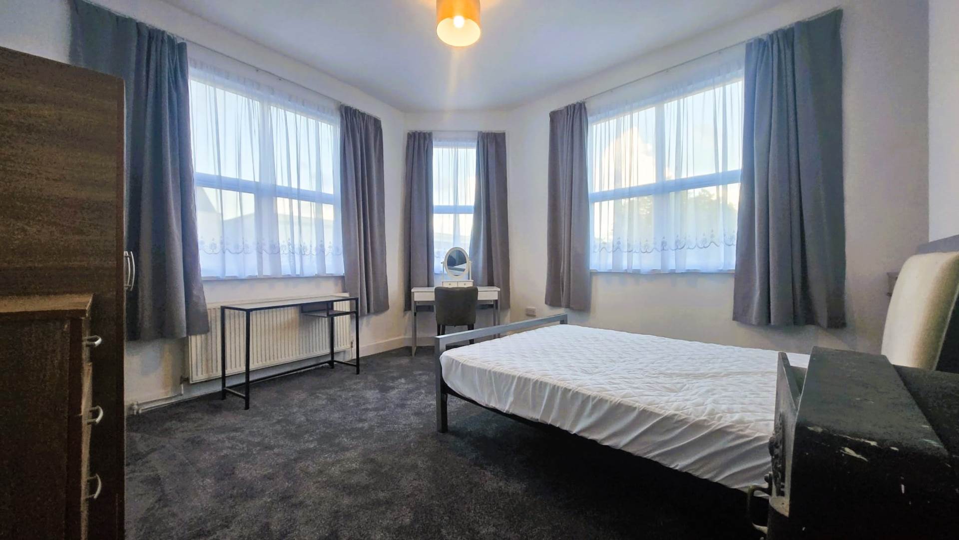 Romford Road, Manor Park, E12 5AQ, Image 1