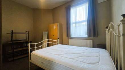 Romford Road, Manor Park E12 5AQ, Image 1