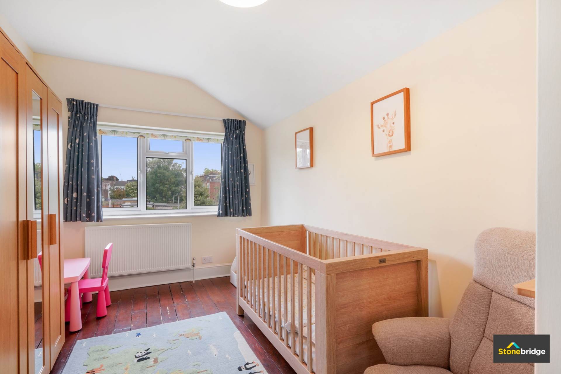 Hatherley Gardens, East Ham, E6, Image 9