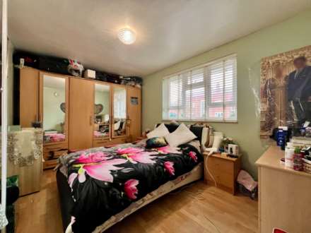 Harcourt Avenue, London, E12, Image 7