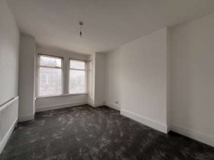 Lathom Road, East Ham, E6 2DX, Image 11