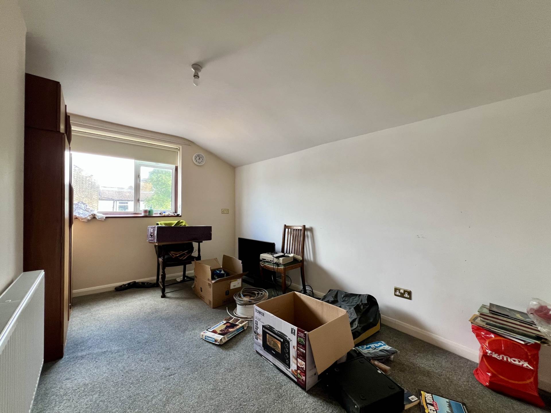 Woodhouse Grove, Manor Park, E12 6SR, Image 7