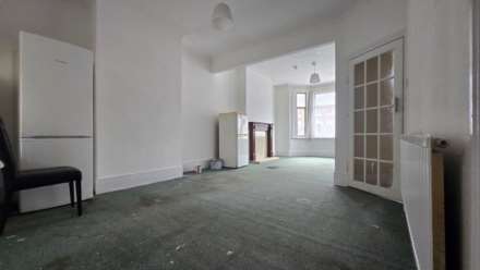 Henley Road, Ilford, IG1, Image 3