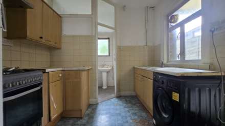Henley Road, Ilford, IG1, Image 5