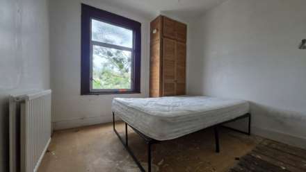 Henley Road, Ilford, IG1, Image 9