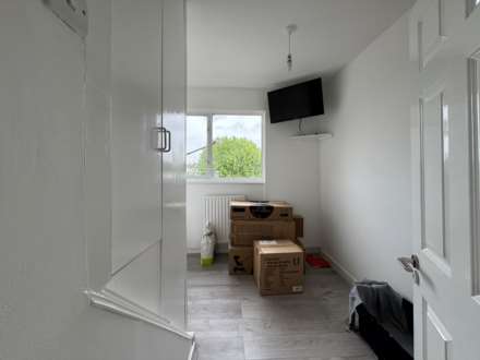 Beale Close, Palmers Green, N13, Image 7